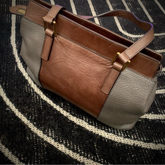 MARC JACOBS PEEBLED | DARK TAUPE AND BROWN WITH HAMMERED GOLD HARDWARE | ITALY - Picture 4 of 17